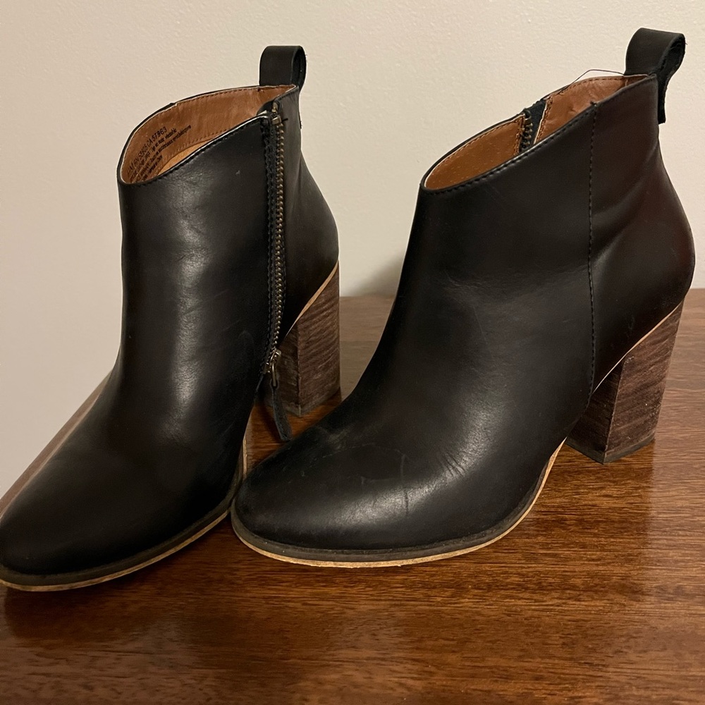 Leather ankle booties